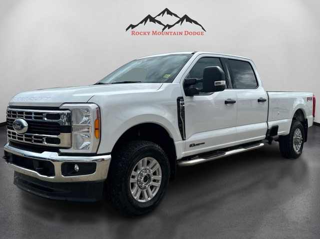 2023 FORD F350 XLT SUPER DUTY DIESEL CREW CAB in Cars & Trucks in Red Deer - Image 2