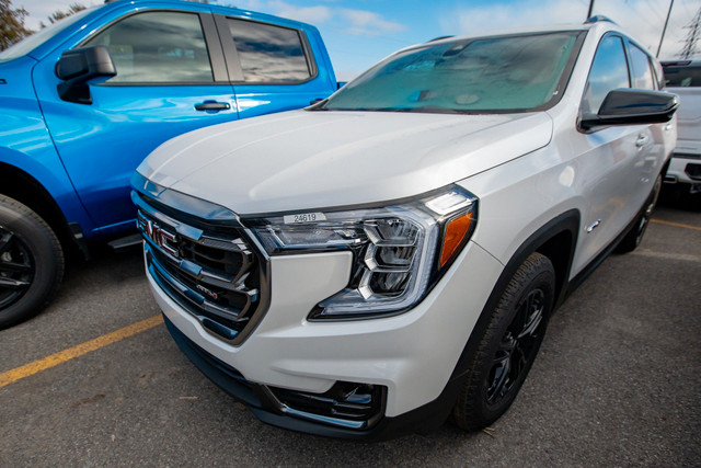 2024 GMC Terrain AT4 TOIT OUVRANT in Cars & Trucks in Longueuil / South Shore