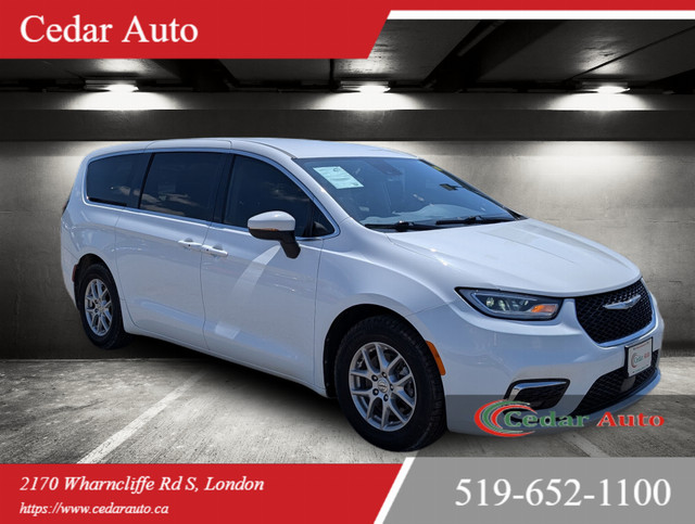 2023 Chrysler Pacifica Touring L in Cars & Trucks in London