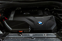 Francais: * Ensemble Premium Essentiel * Support lombaire conducteur * Cockpit numérique Pro * Accès... (image 9)