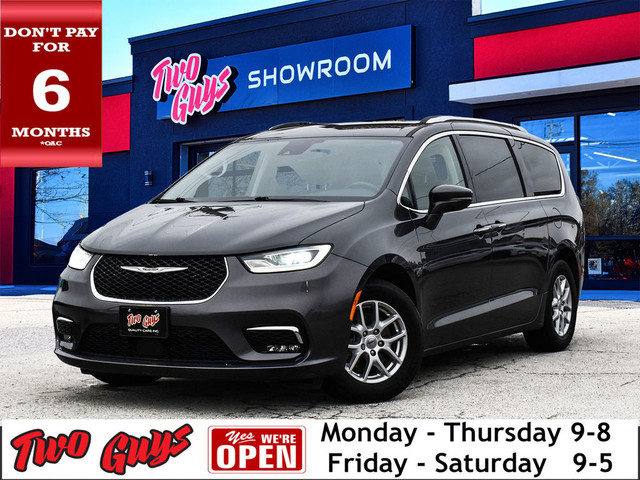 2023 Chrysler Pacifica Touring L FWD Leather Back Up Camera in Cars & Trucks in St. Catharines