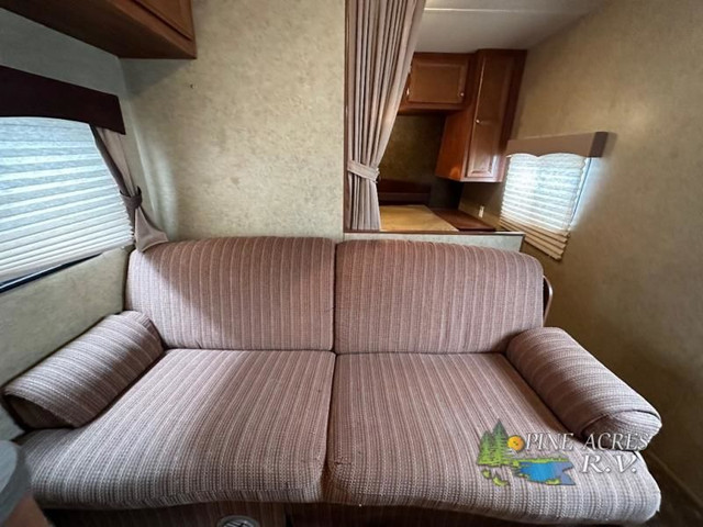 2013 Jayco Jay Flight Swift 264BH in Travel Trailers & Campers in Truro - Image 4