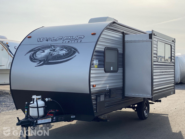 2023 Wolf Pup 17 JG Roulotte de voyage in Travel Trailers & Campers in Laval / North Shore - Image 2