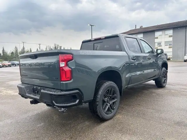 2025 Chevrolet Silverado 1500 LT Trail Boss EMPLOYEE PRICING in Cars & Trucks in Fort McMurray - Image 7