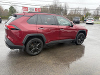 AUCUN DOSSIER DE DOMMAGE 8 PNEUS ET 8 MAGS D'INCLUS !!!Ce Rav4 est équipé de : Volant chauffant, Blu... (image 3)