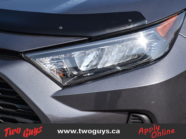 2022 Toyota RAV4 Hybrid LE AWD Back Up Cam Heated Front Seats in Cars & Trucks in St. Catharines - Image 4