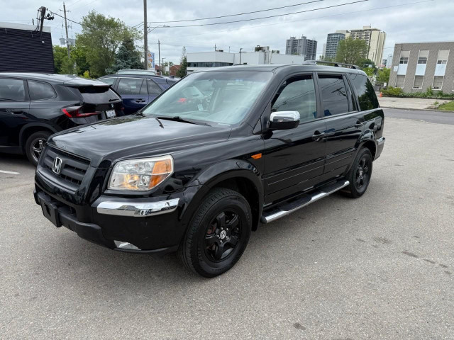 2008 Honda Pilot SE 2008 Honda pilot SE7 passenger fully loaded in Cars & Trucks in City of Toronto - Image 2