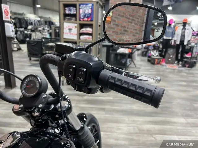 2025 Harley-Davidson FXBB - Street Bob FXBB STREET BOB in Street, Cruisers & Choppers in Calgary - Image 17