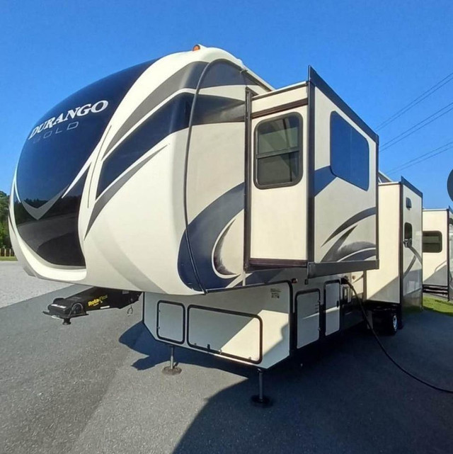 2018 KZ RV DURANGO GOLD 385FLF (FINANCING AVAILABLE) in Travel Trailers & Campers in Winnipeg - Image 3