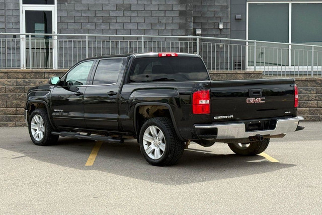 2017 GMC Sierra 1500 4WD Crew Cab 143.5" SLE|BIG SUMMER BLOWOUT! in Cars & Trucks in Calgary - Image 3