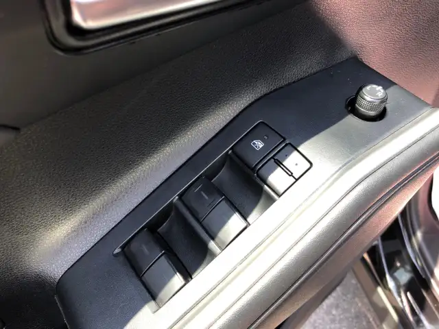 2022 Toyota Highlander XLE AWD in Cars & Trucks in Belleville - Image 14