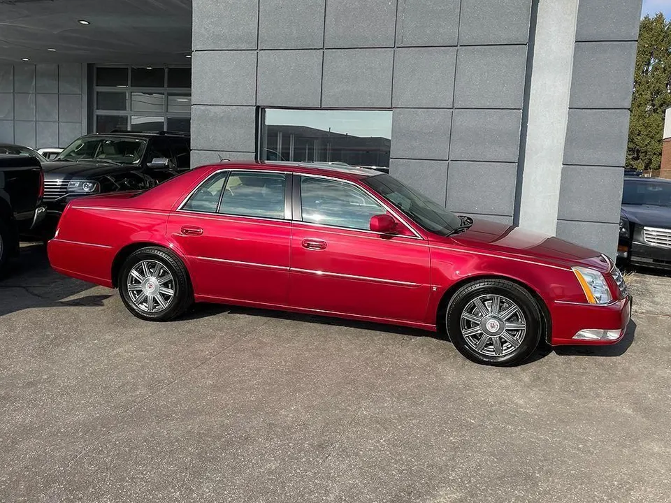 2008 Cadillac DTS NAVI|LEATHER|ROOF|6 SEATS|CHROME WHEELS