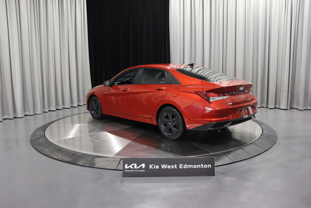 2021 Hyundai Elantra Preferred Heated Seats/Wheel / Push Star... in Cars & Trucks in Edmonton - Image 4