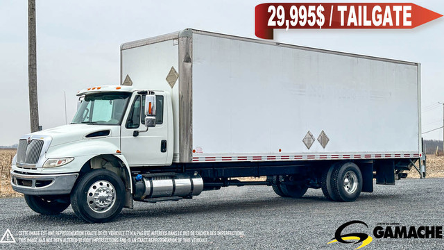 2015 INTERNATIONAL 4300 CAMION FOURGON in Heavy Trucks in Moncton