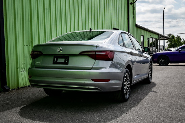2021 Volkswagen Jetta Comfortline • HEATED SEATS • REAR CAM • CP in Cars & Trucks in Cornwall - Image 3