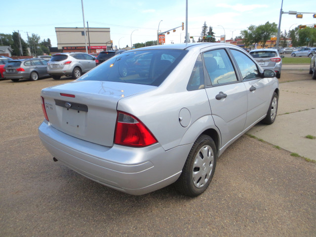 2007 Ford Focus SE AUTO w/ Htd Seats/Bluetooth/USB ~ Only 85k in Cars & Trucks in Edmonton - Image 3