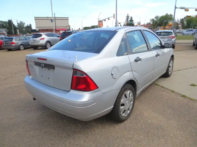 2007 Ford Focus SE AUTO w/ Htd Seats/Bluetooth/USB ~ Only 85k63406570503169122