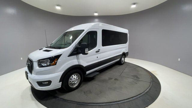 2023 Ford Transit Passenger Wagon XLT - EXTENDED FUEL TANK in Cars & Trucks in Strathcona County - Image 4