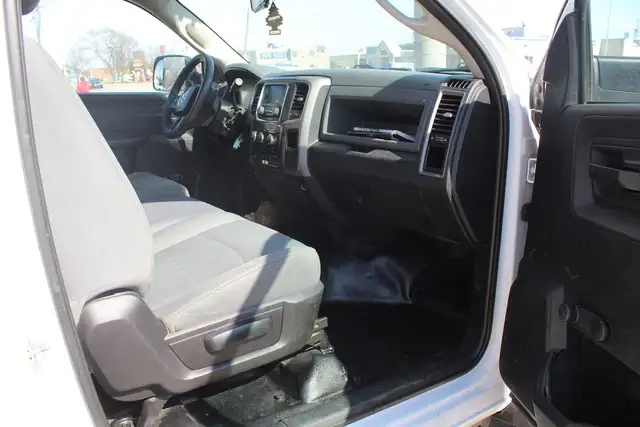 2016 Ram 5500 Bucket Service Versalift Cummins DRW in Heavy Trucks in Mississauga / Peel Region - Image 13