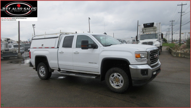 2018 GMC Sierra 2500HD DOUBLE CAB SERVICE CANOPY TRUCK in Cars & Trucks in Edmonton - Image 4