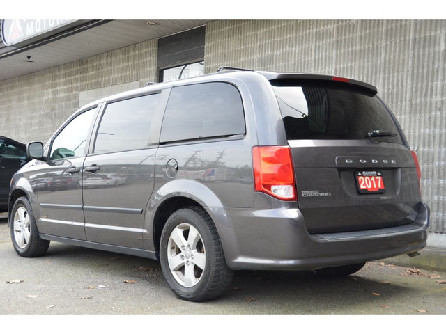 2017 Dodge Grand Caravan SE in Cars & Trucks in Burnaby/New Westminster - Image 4
