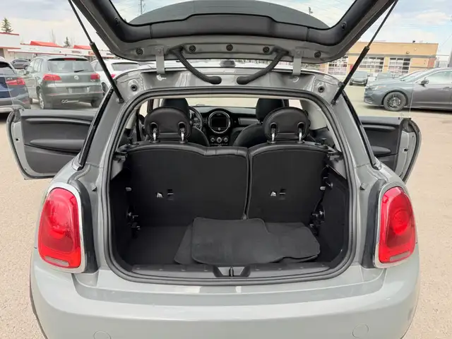 2017 MINI Cooper Hardtop ONE OWNER/ONLY 48185 KM! CERTIFIED! dans Autos et camions dans Calgary - Image 17