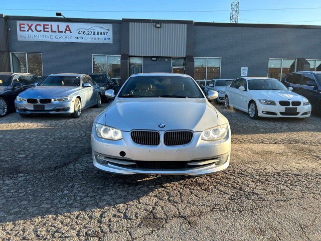 2011 BMW 328i - RWD - Manual - Sport premium package in Cars & Trucks in City of Toronto - Image 2