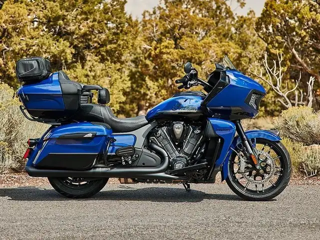 2024 Indian Motorcycle Pursuit Dark Horse with PowerBand Audio P in Street, Cruisers & Choppers in Cambridge - Image 21