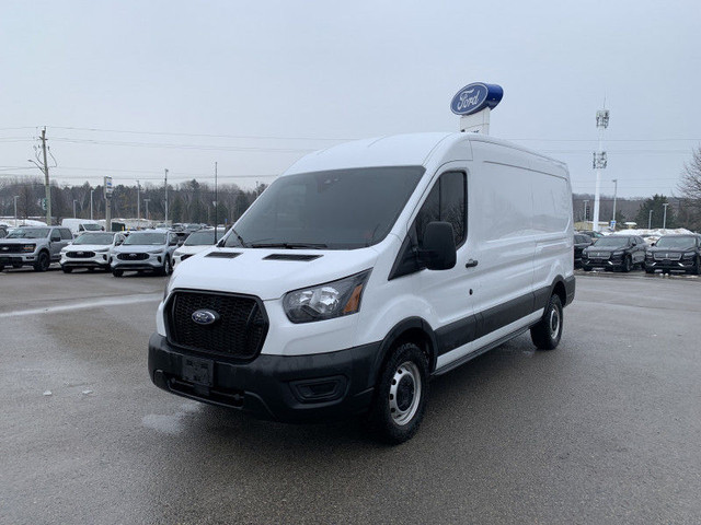 2022 Ford Transit 250 148 WB - Medium Roof - Awesome lightly use in Cars & Trucks in Kawartha Lakes