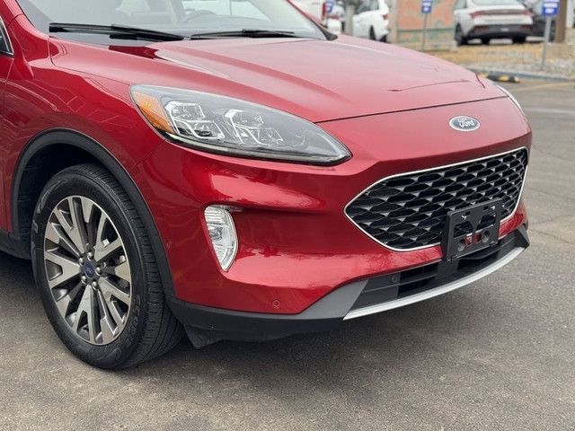 2020 Ford Escape TITANIUM w/ AWD / NAVI / LEATHER / PANO ROOF in Cars & Trucks in Calgary - Image 2