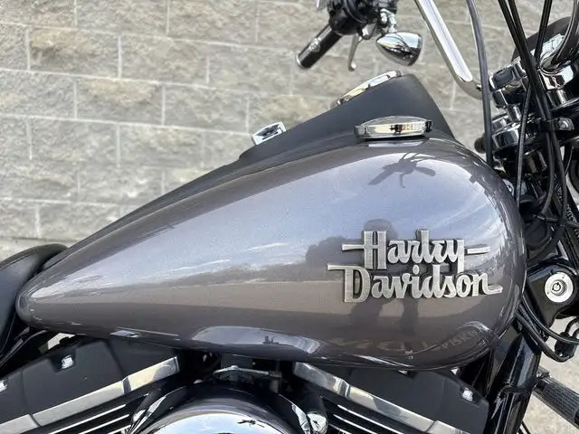 2014 Harley-Davidson Dyna FXDB - Street Bob in Street, Cruisers & Choppers in Calgary - Image 5