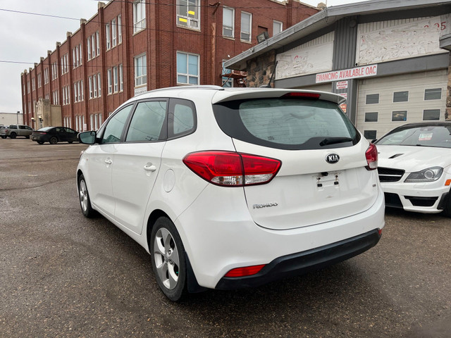 2015 Kia Rondo 4dr Wgn LX in Cars & Trucks in Regina - Image 4