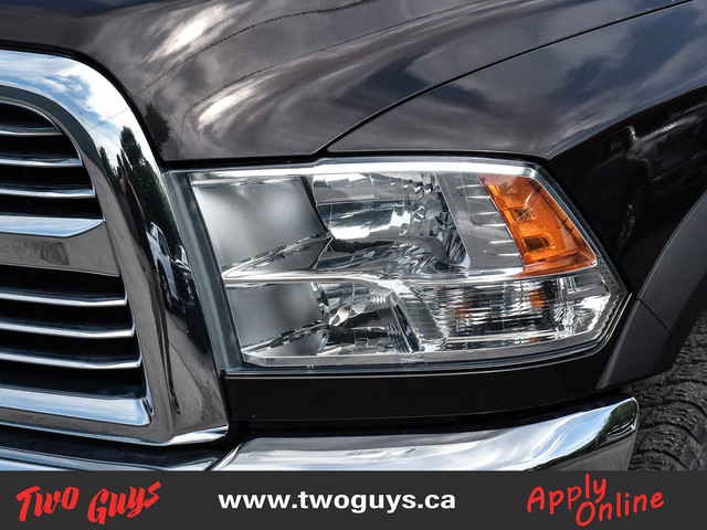 2016 Ram 2500 SLT 5.7L RWD Crew | Nav | 5 Pass | New Tires | in Cars & Trucks in St. Catharines - Image 4
