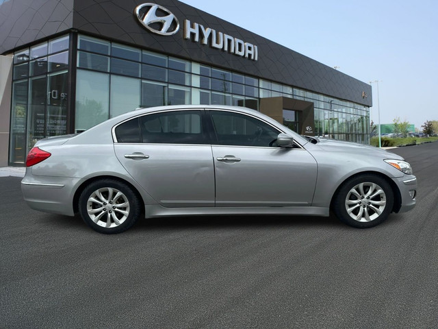 2013 Hyundai Genesis 3.8 Premium Package in Cars & Trucks in Oshawa / Durham Region - Image 4