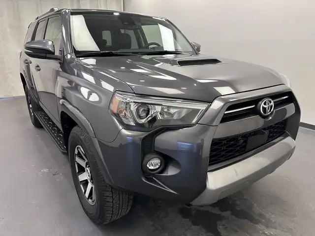 2022 Toyota 4Runner TRD Sport - Leather - Sunroof - Heated Se... dans Autos et camions dans Lethbridge - Image 9