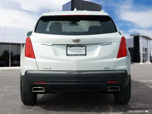 2017 Cadillac XT5 Luxury FWD | Sunroof | Navigation | Memory in Cars & Trucks in Windsor Region - Image 6