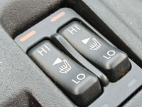 LOW KMS! 6-SPEED MANUAL TRASMISSION, TOURING EDITION, HEATED SEATS, PUSH BUTTON START, PROXIMITY KEY... (image 5)