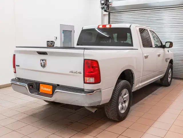 2022 Ram 1500 Classic SLT CREW 4X4 V8 *SIÈGES / VOLANT CHAUFF* G in Cars & Trucks in Laurentides - Image 9