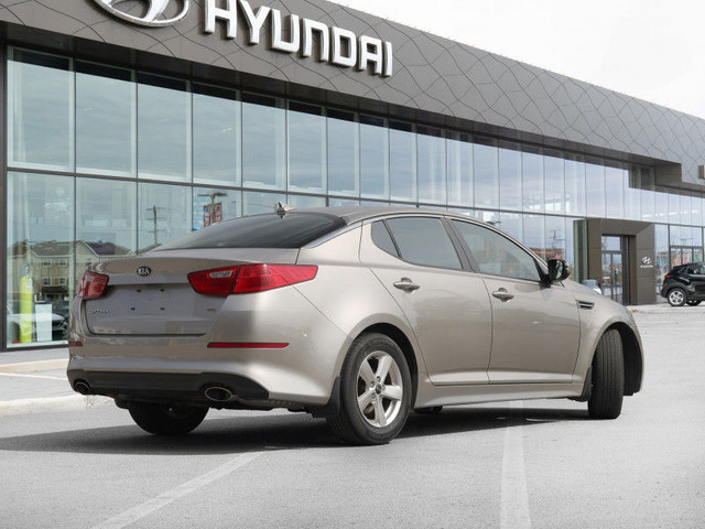 2015 Kia Optima LX - $179 B/W in Cars & Trucks in Ottawa - Image 3