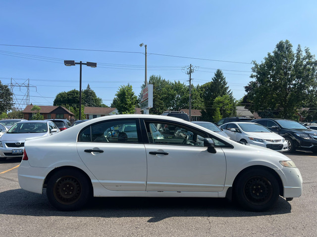 2011 Honda Civic Sdn DX-G • Local Ontario • Non Smoker in Cars & Trucks in City of Toronto - Image 4