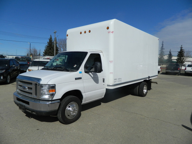 2023 Ford E-450 CUBE- VAN 16 ft/ ONLY 39 148 KMS VERY NICE UNIT in Cars & Trucks in Edmonton
