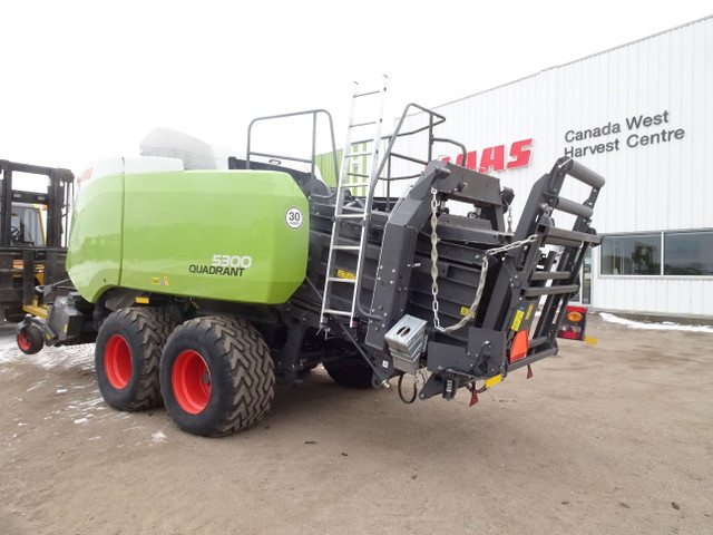 2020 CLAAS 5300 Quadrant Baler in Farming Equipment in Regina - Image 3