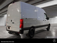 Mercedes-Benz Rive-Sud, la destination Mercedes-Benz par excellence. Bienvenue en première classe. D... (image 4)