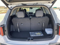 The 2025 Kia Sorento X-Line brings bold styling and exceptional performance together, making it the... (image 5)