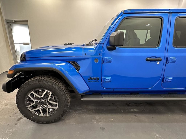 2025 Jeep Wrangler Sahara - Heated Seats - Remote Start in Cars & Trucks in Lethbridge - Image 2
