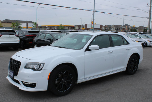 2023 Chrysler 300 Touring L AWD in Cars & Trucks in Mississauga / Peel Region - Image 3