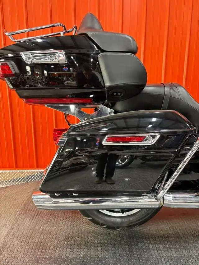 2018 Harley-Davidson Touring Ultra Limited in Street, Cruisers & Choppers in Moncton - Image 3
