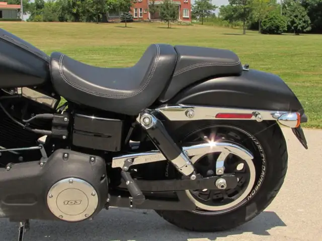 2014 Harley-Davidson FXR Dyna Touring FXDF Fat Bob in Sport Touring in Leamington - Image 20