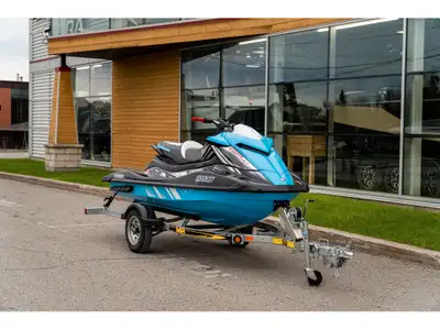 Mirabel : 450-565-1111 Granby : 450-777-1101 Yamaha GP HO 2024 Longeur / Length : 11' Largeur / Beam...