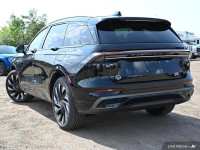 Sunroof, Cooled Seats, Premium Audio, Navigation, Wireless Charging, Heated Steering Wheel, Power Li... (image 3)
